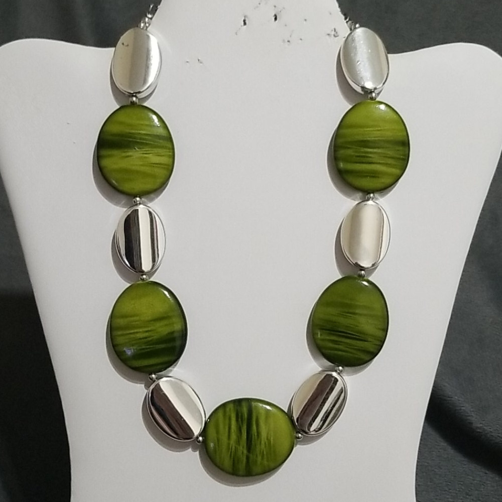 2000s Green and Silver Necklace